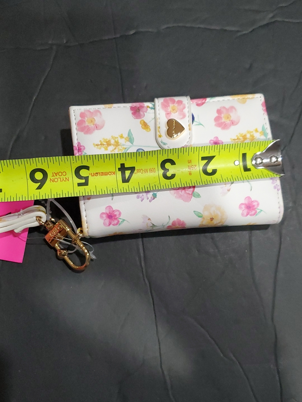 Betsey Johnson xoleah white floral bj103500 trifold wallet brand new - Picture 12 of 13